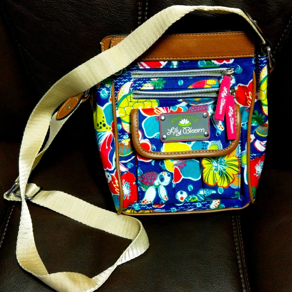 Lily Bloom turtles crossbody purse. So cute.